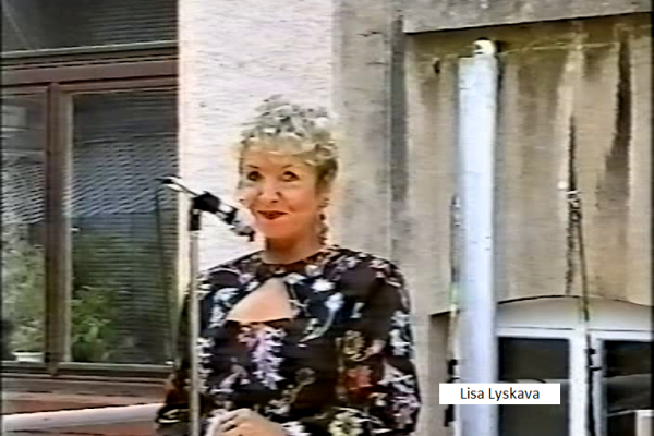 1995-lisa-lyskava-zimmerd-party-3-benamtpng143F3FB1-DDD0-A59F-D8EB-0F05CD9DECEE.png